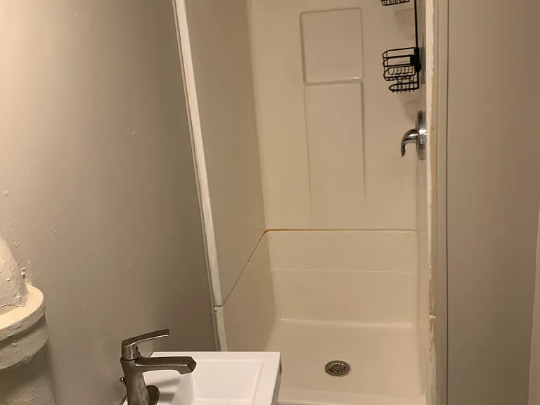 521 N Crystal St #LOWER — Photo 8