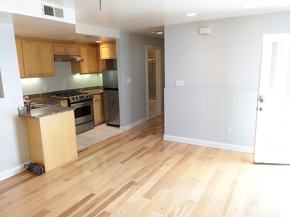 livingRoom with front door to the right