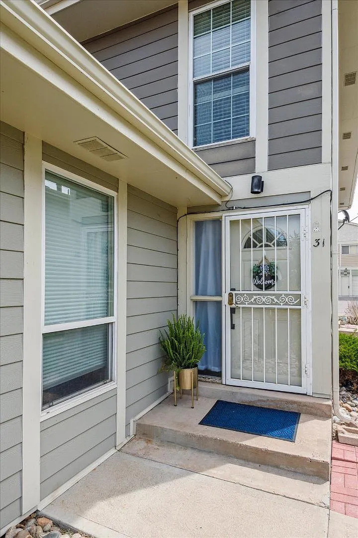 1250 S. Monaco St Pkwy #31 - 1250 Raintree - Centrally Located Condo — Photo 3