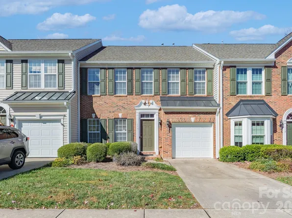 115 Autumn Falls Dr #34, Clover, SC 29710