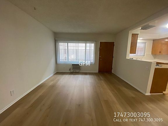 4th image of 1343 E Harvard St #F