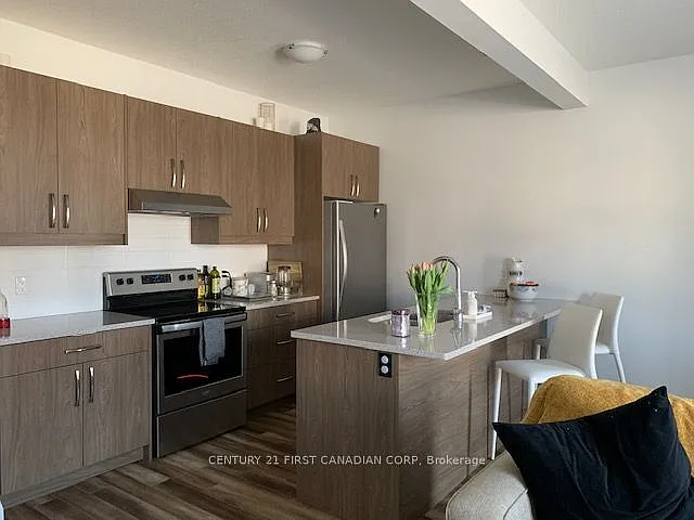 827 Kleinburg Dr E — Photo 9
