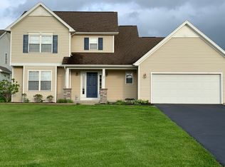 7 Bridge Cir, Avon, NY 14414