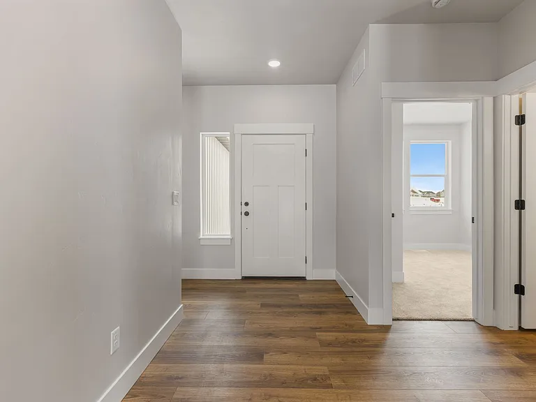 563 S Cutler Ave — Photo 16
