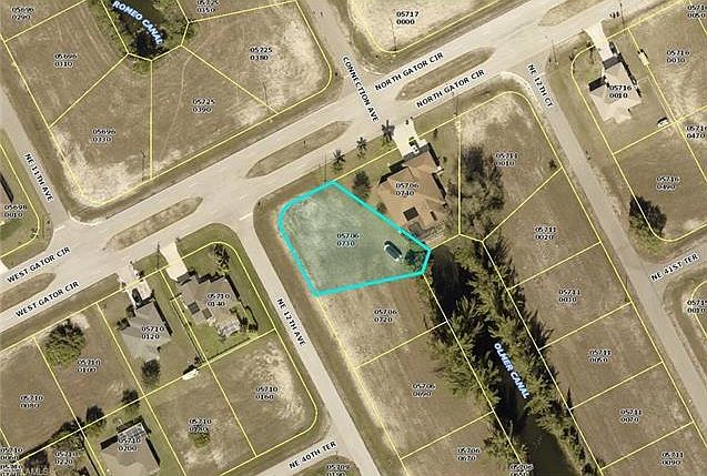 1st image of 1200 N Gator Cir
