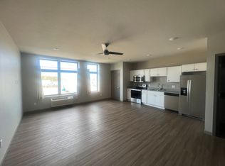 507 N Riverfront Dr #101, Mankato, MN 56001