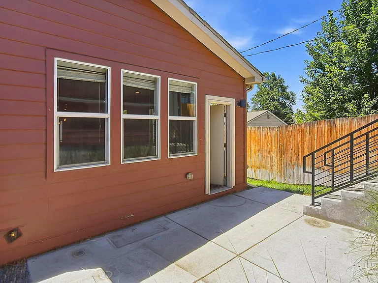 3078 S Lincoln St — Photo 36