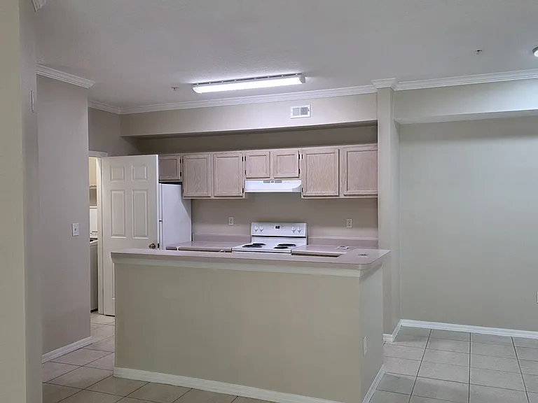 5610 Pinnacle Heights Cir #109 — Photo 5
