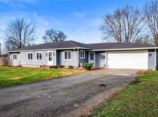 606 10th St, Chesterfield, IN 46017