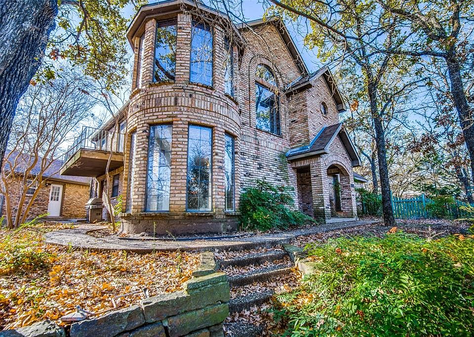 1st image of 110 Highland Lake Dr