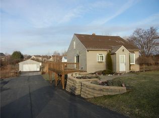 419 Webster Rd, Webster, NY 14580