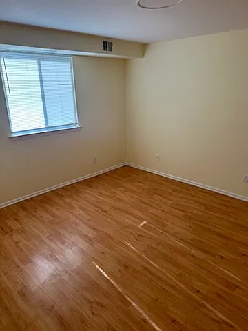 9921 Bustleton Ave — Photo 2