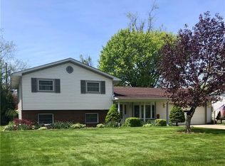 6196 Maplewood Rd, Mentor, OH 44060