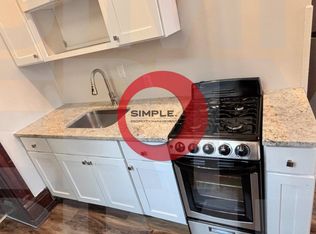 27 S 9th St #1F, Reading, PA 19602