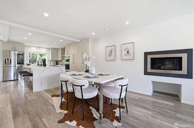 5 bed, 3.5 bath, 2859 sqft, $12,000 — Photo 2