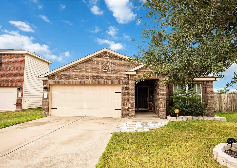1st image of 6810 Clover Walk Lane