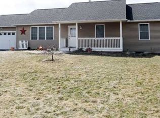 701 N Hook Rd, Macedon, NY 14502