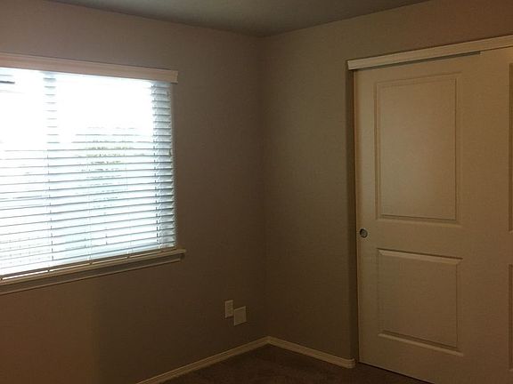 5th image of 1510 SW 36th Loop