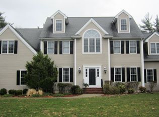 6 Sarsfield Rd, Franklin, MA 02038
