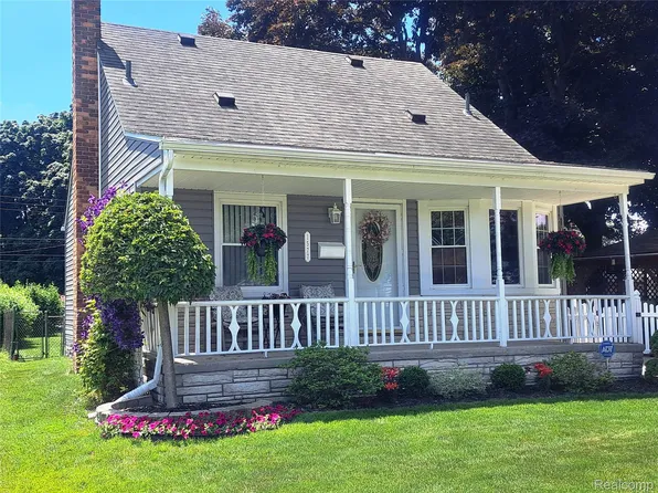 1577 Pagel Ave, Lincoln Park, MI 48146
