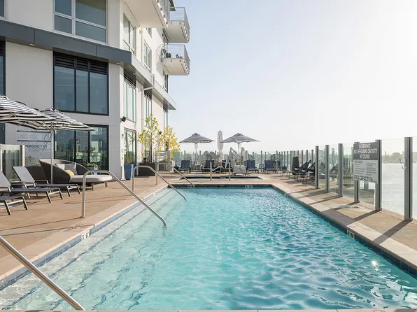 Portico Waterfront