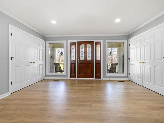 5th image of 460 Woodbridge Rd