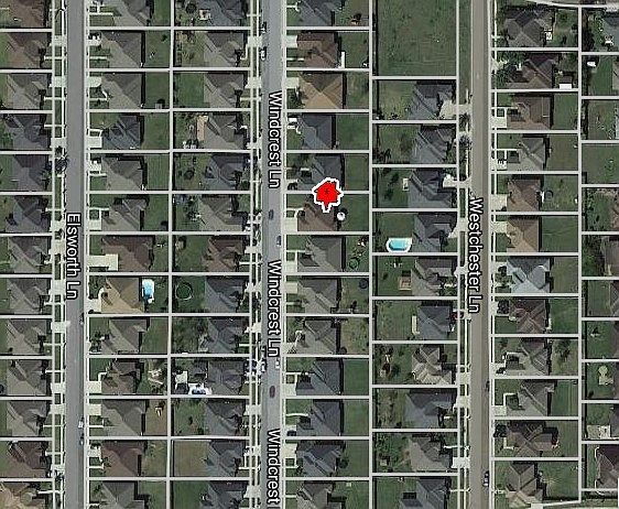 2nd image of 2906 Windcrest Ln