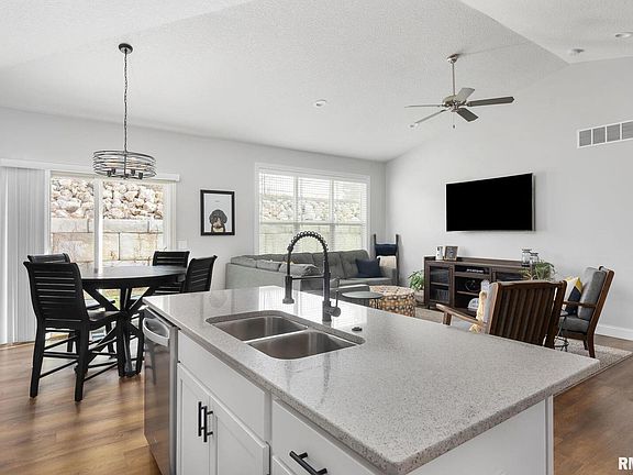 5th image of 5669 E Creekside Ln