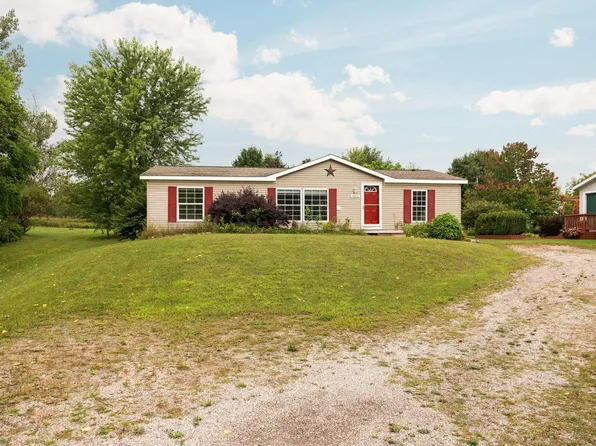 10810 S Orchard Way, Traverse City, MI 49684