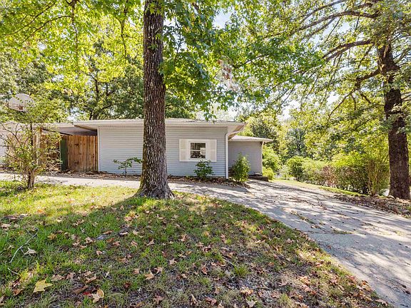 4th image of 1017 Watson Pl