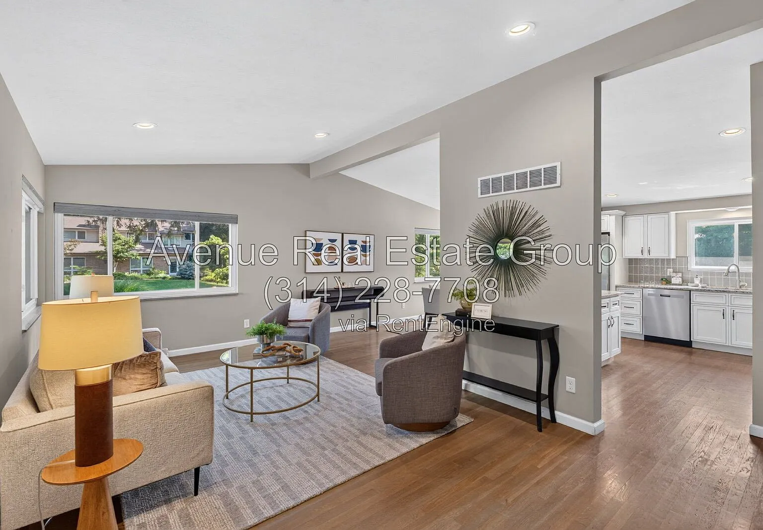 4 bed, 2.0 bath, 3616 sqft, $3,700 — Photo 3