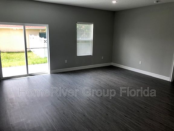 4th image of 502 Myakka Pl