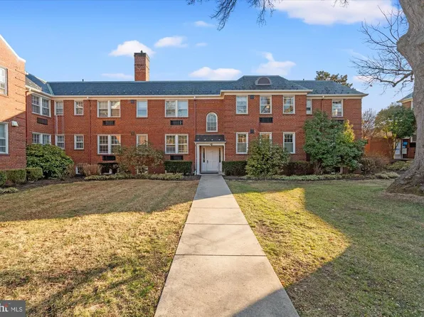 715 S Washington St APT A36, Alexandria, VA 22314