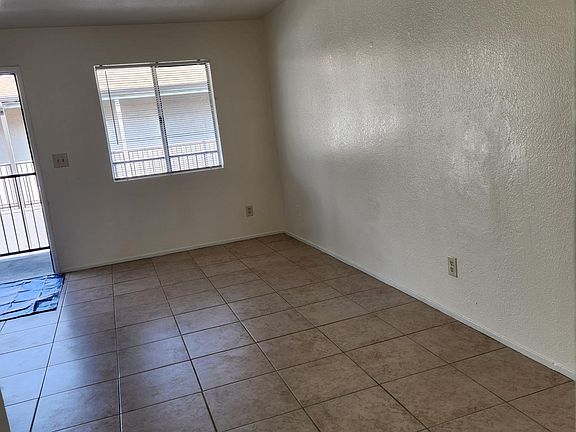 5th image of 1319 Acacia Ave APT 15