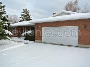 1452 E Lombardy Dr, Murray, UT 84121