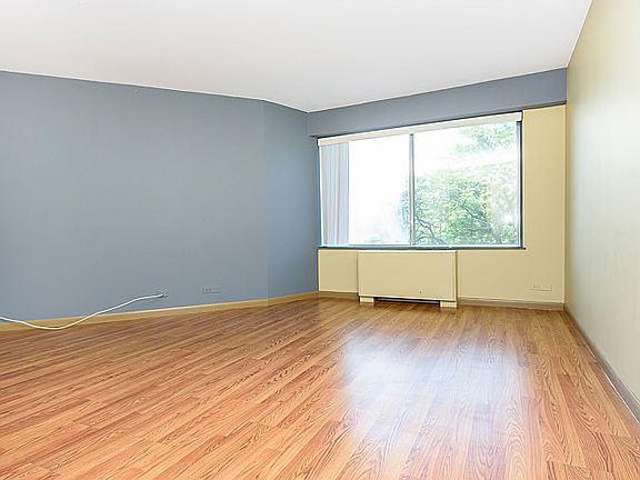 5th image of 7033 N Kedzie Ave APT 309