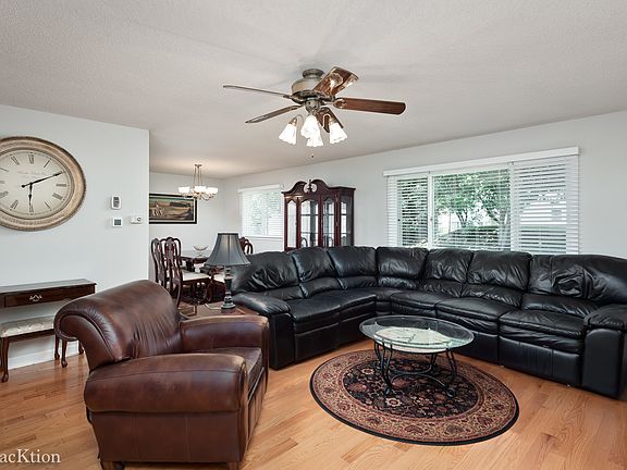 5th image of 6110 Green Dr