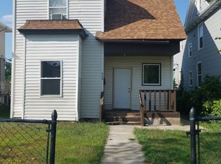 429 Sherburne Ave #1, Saint Paul, MN 55103