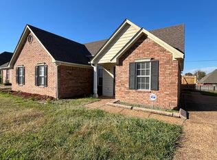 6404 Ragan Farm Dr, Memphis, TN 38141