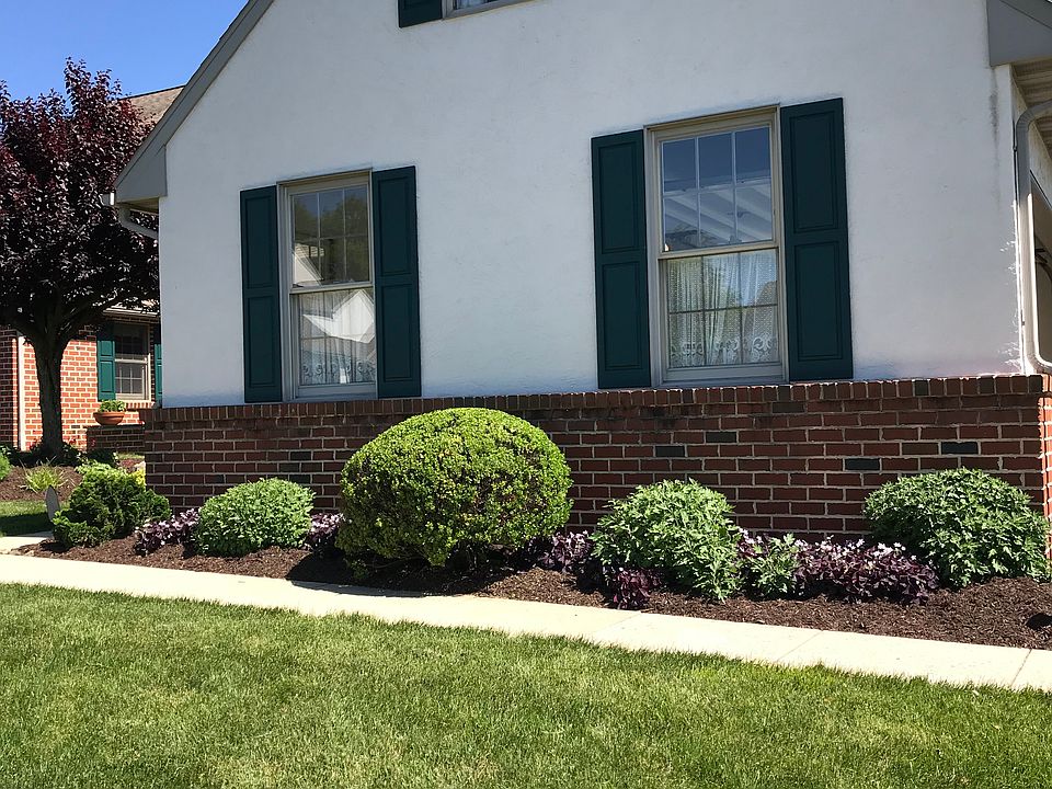 Private drive in Summerfield