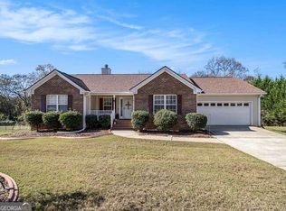 146 Lamar Ln, Hoschton, GA 30548