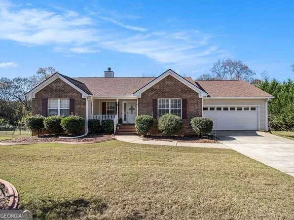 146 Lamar Ln, Hoschton, GA 30548