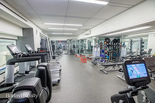 Rented by Barlavi Inc. | media 27