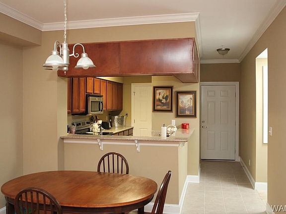 3rd image of 3218 Veterans Memorial Pkwy #1210