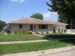 1806 3rd Ave NW, Austin, MN 55912