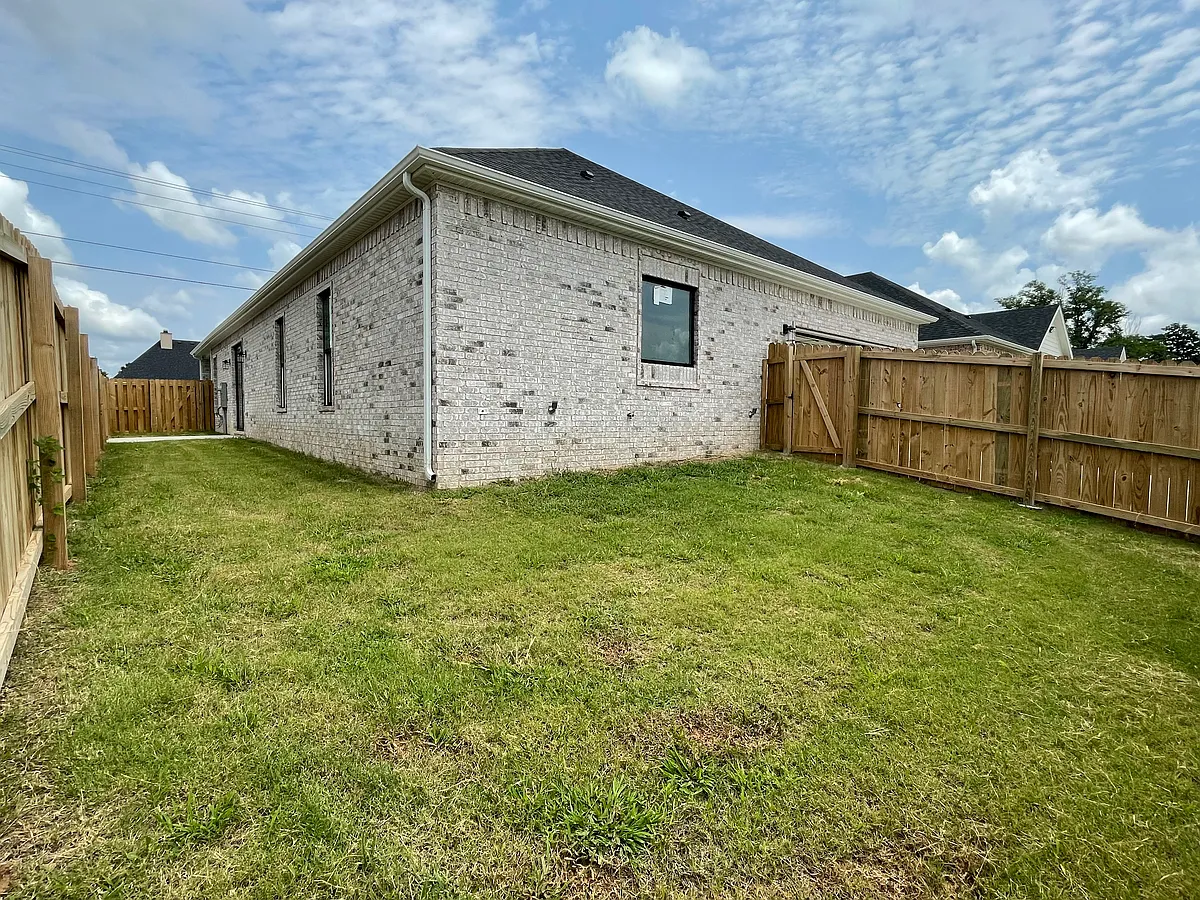 Building Photo - 466 Rosedale Pl