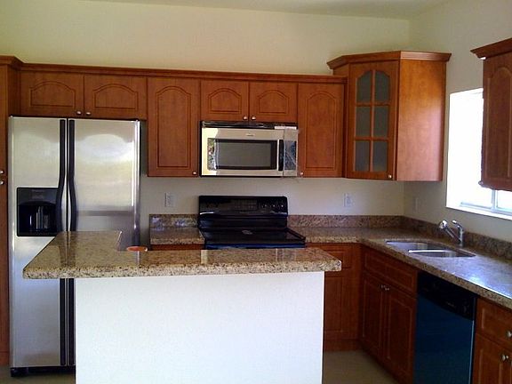 4th image of 4021 NW 161st St