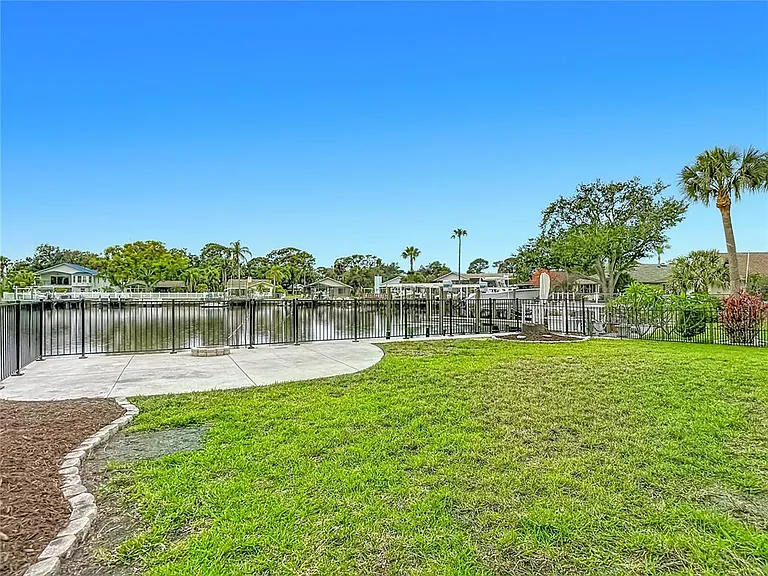 4536 Mitcher Rd — Photo 44