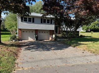 1 Highland Dr, Prospect, CT 06712