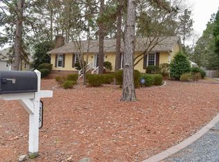 255 Fieldcrest Rd, Southern Pines, NC 28387